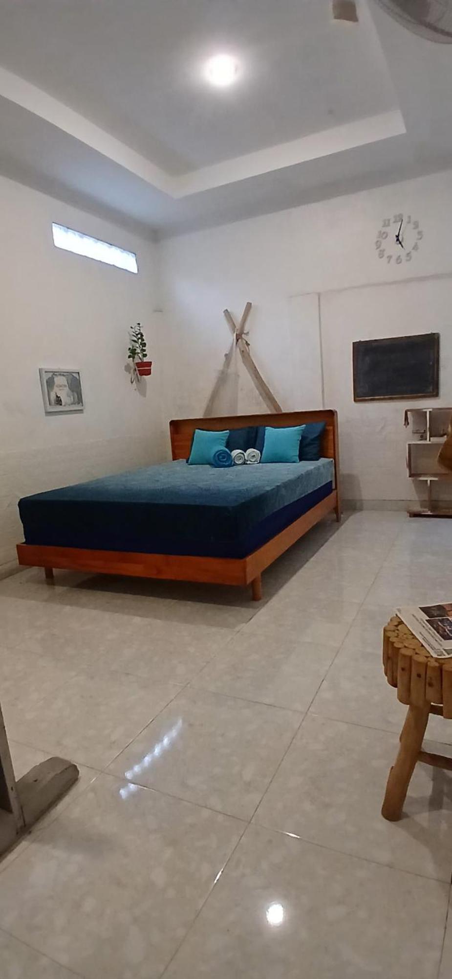 "Nomore" Gallery And Guesthouse Yogyakarta Esterno foto